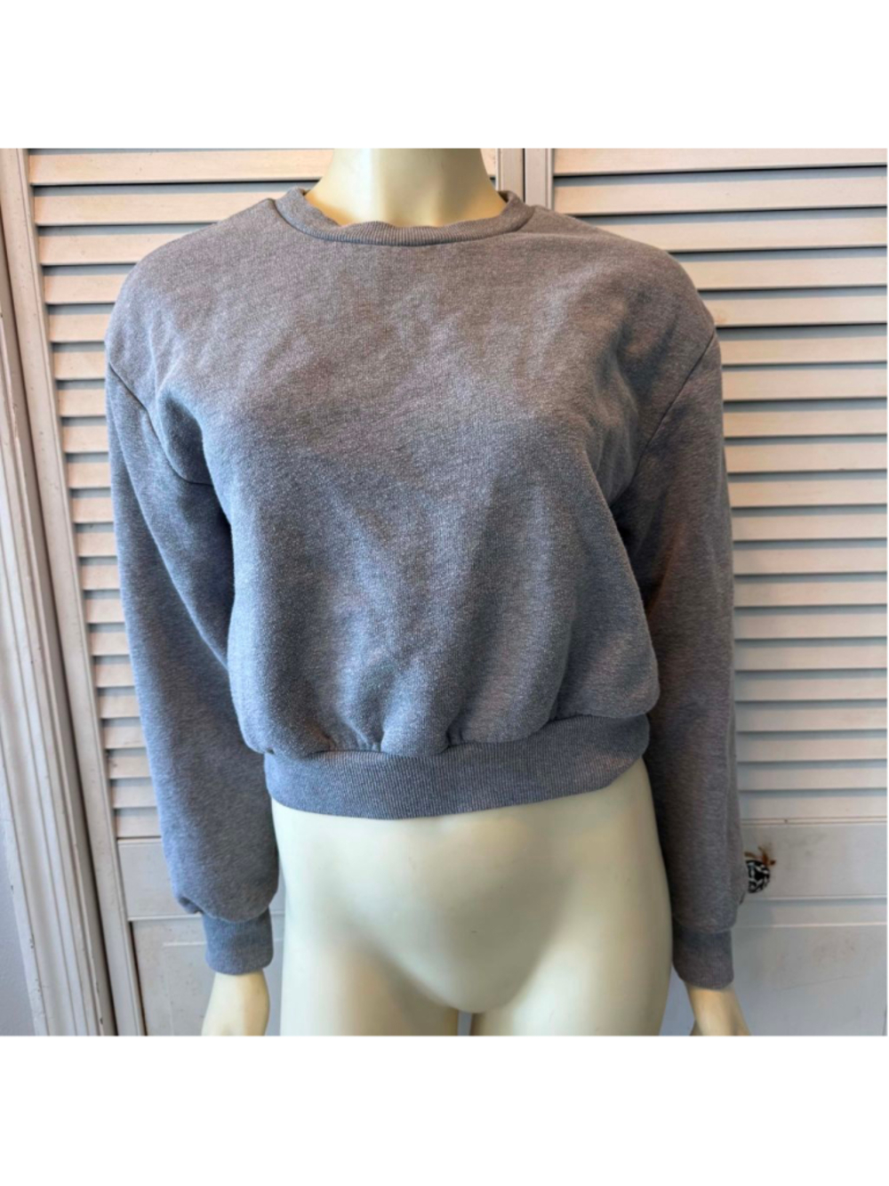 Juniors Wild Fable Gray Cropped Sweatshirt S